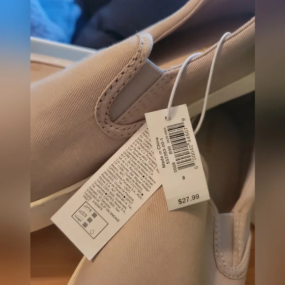 NWT Old Navy Canvas Slip-On Sneakers For Women Cotton Canvas - Picture 2 of 10